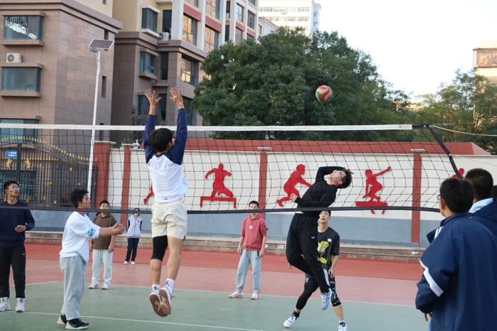 的主导地位