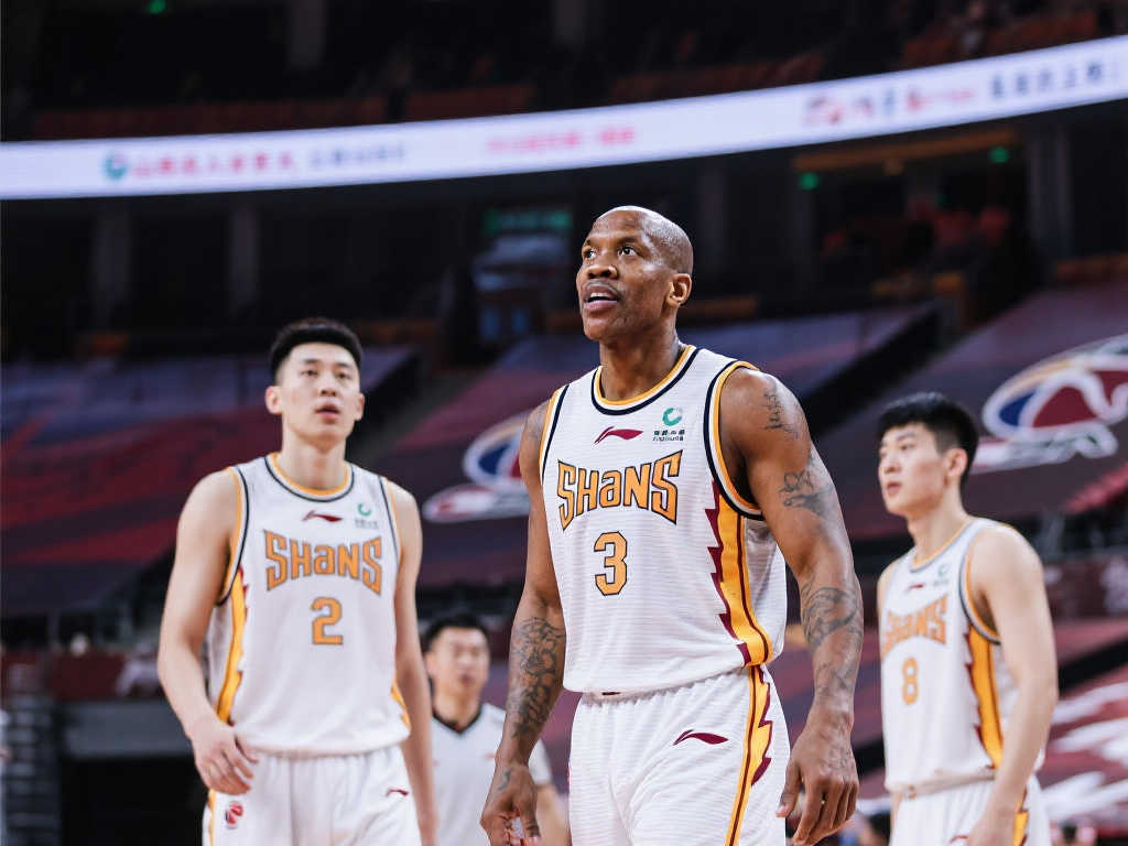 手防守並打 手防守並打